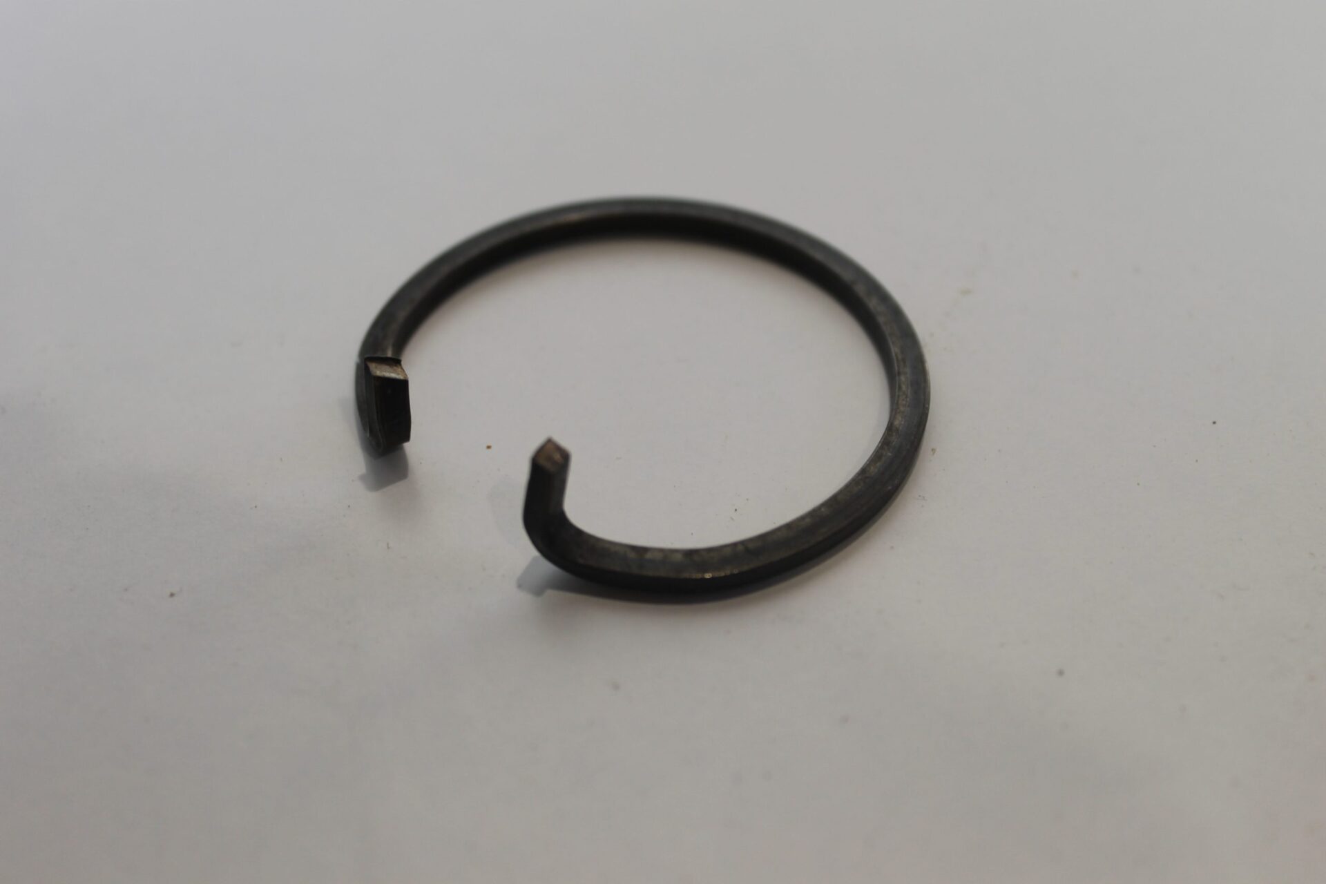 Rear Axle Ring 1662726M3 - Image 3