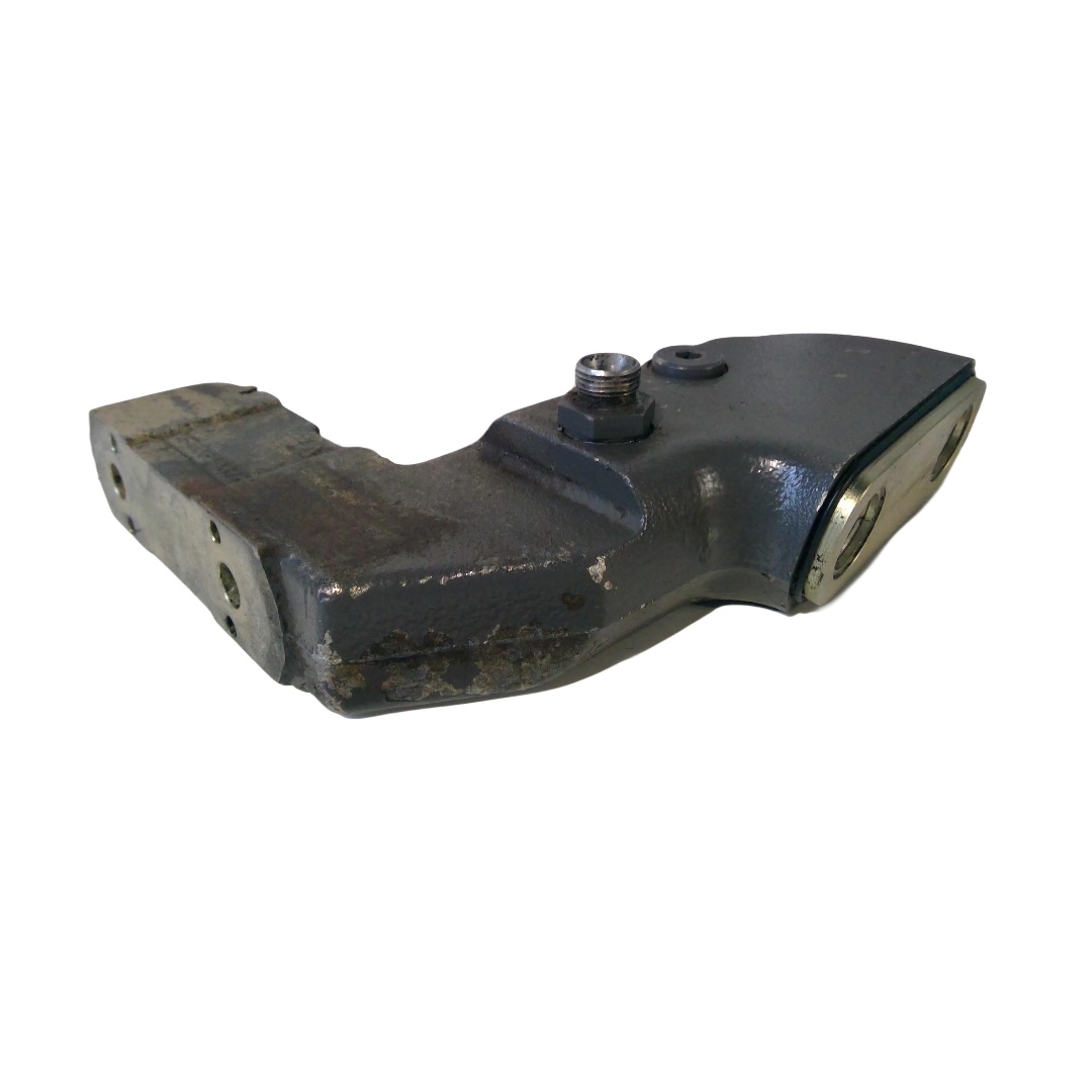 3796990M93, Female Coupler No. 3, Massey Ferguson Tractors, Ned Murphy Tractors Ltd.