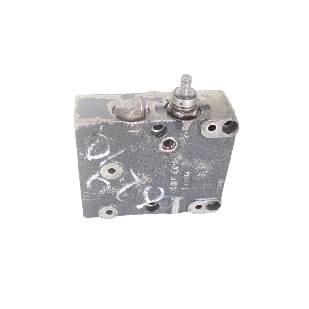 Priority Valve 3797004M2 Massey Ferguson Tractors, Ned Murphy Tractors Ltd.