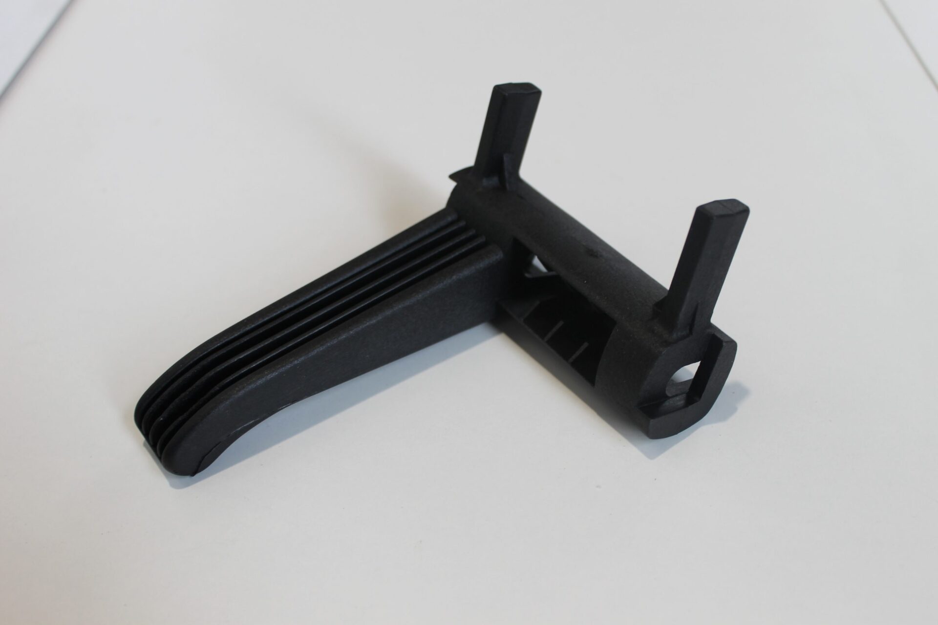 Rear Window Handle 3619605M1 - Image 2