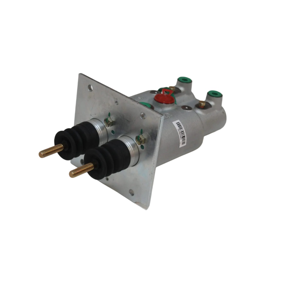 Brake Master Cylinder 3786100M2, Massey Ferguson Tractors, Ned Murphy Tractors Ltd.