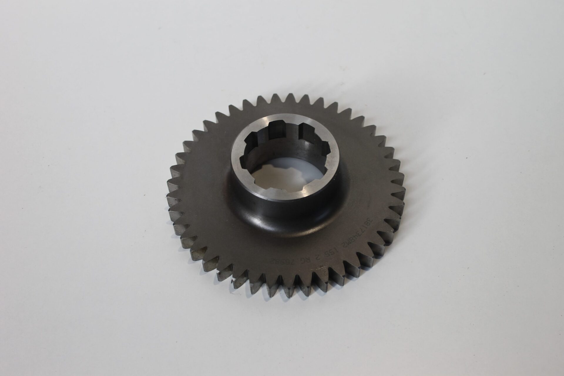 Gearbox Pinion 43 Teeth 3817348M2 - Image 2
