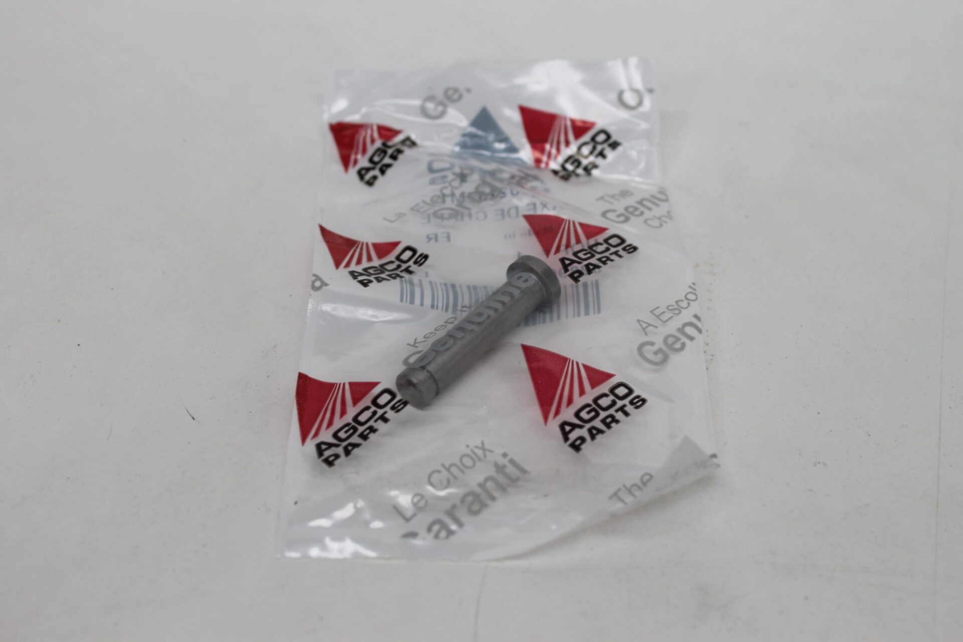 3902137M1, Rear Window Pin, Massey Ferguson Tractors, Ned Murphy Tractors Ltd.