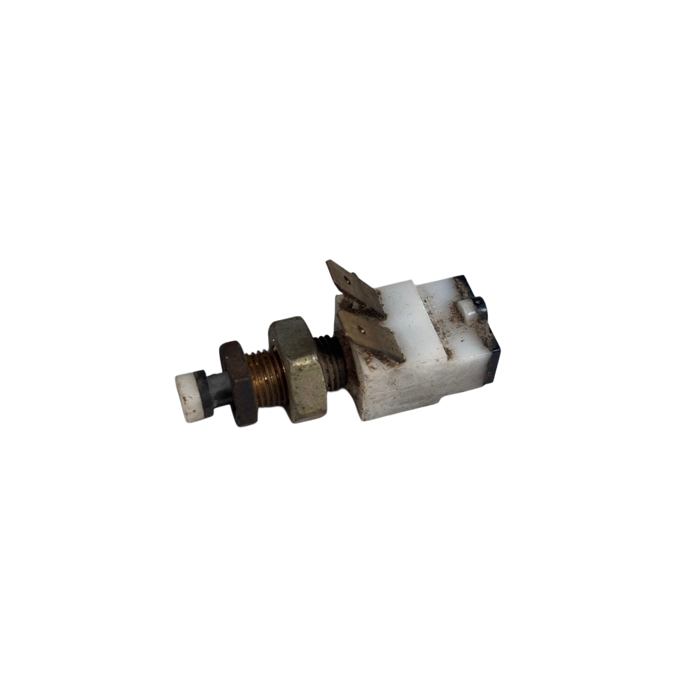 3909718M1, Switch, Massey Ferguson Tractors, Ned Murphy Tractors Ltd.