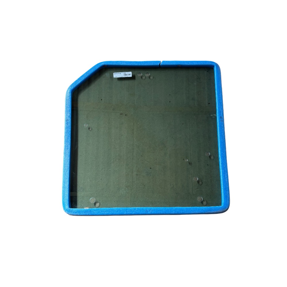 REAR WINDOW GLASS - 4272760M1 - Image 2