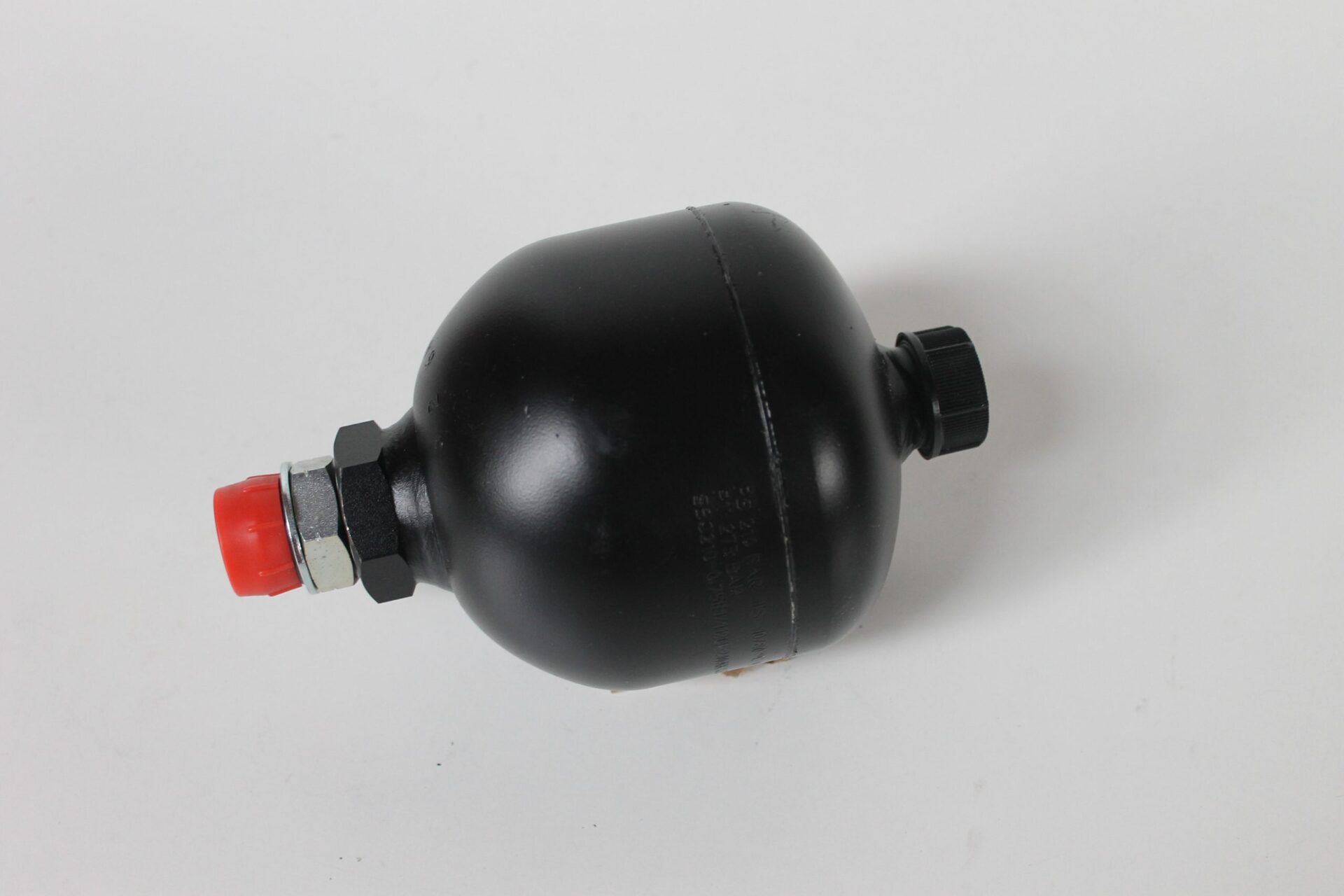 ACP0698560, Front Axle Accumulator, Massey Ferguson Tractors, Ned Murphy Tractors Ltd.
