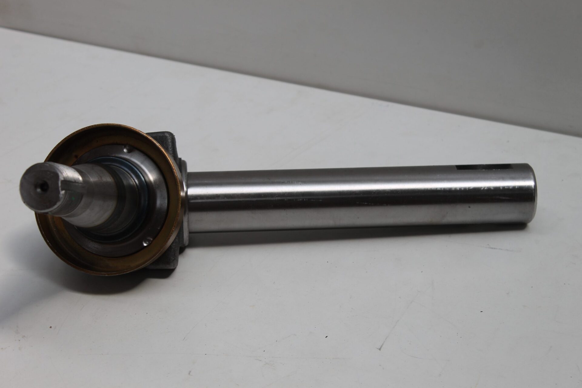 Right Hand Spindle 3697029M91