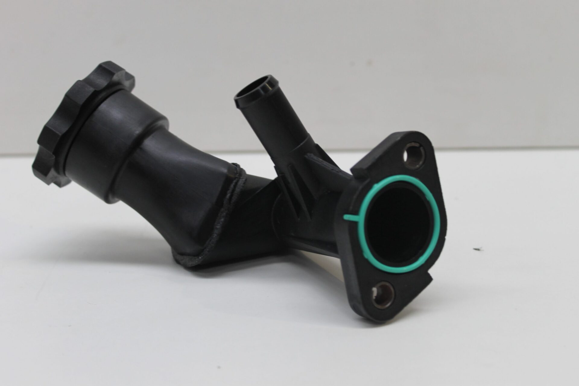 Engine Oil Filler Tube 4225040M1 - Image 3