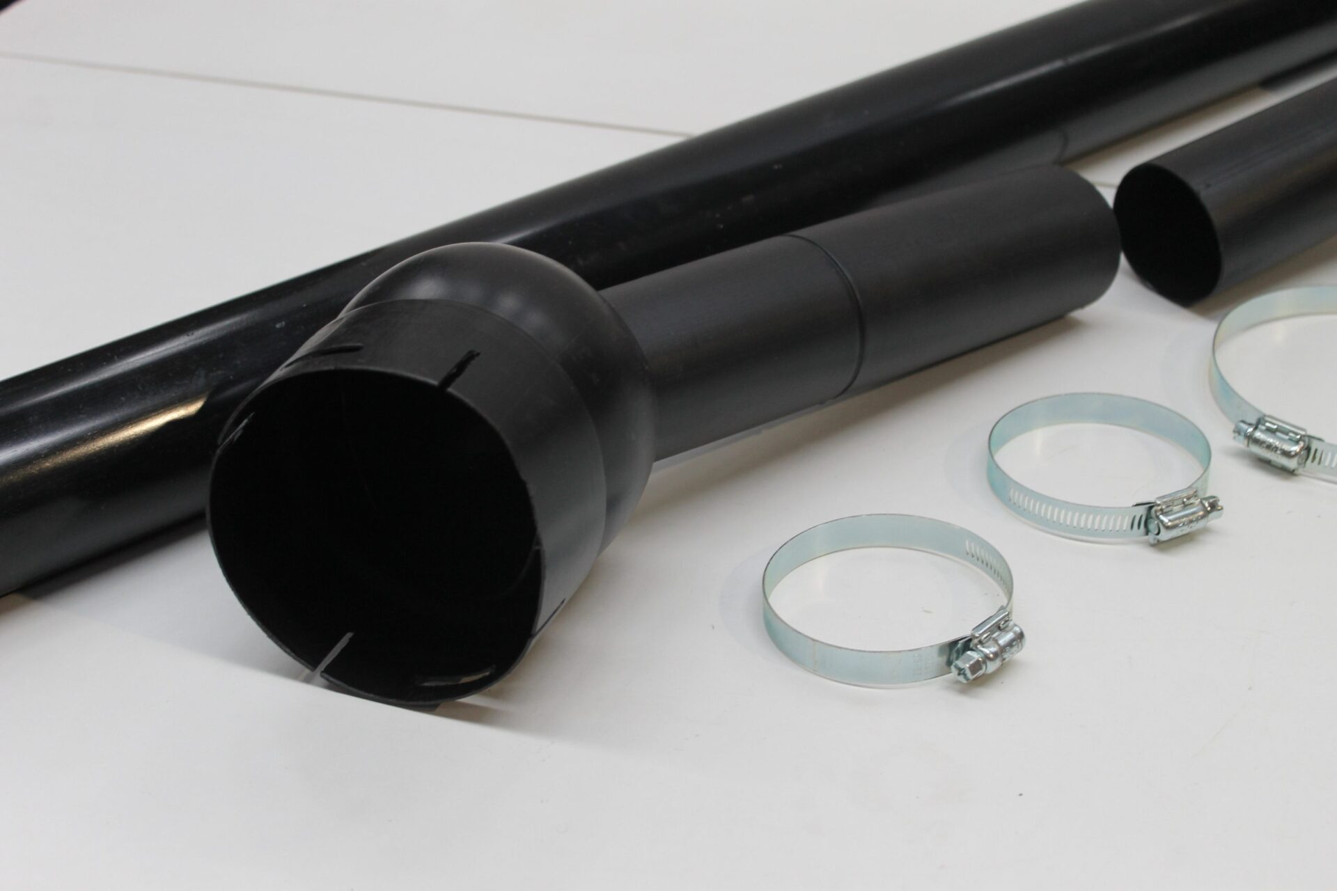 4WD Shaft Cover 1696550M1 - Image 2