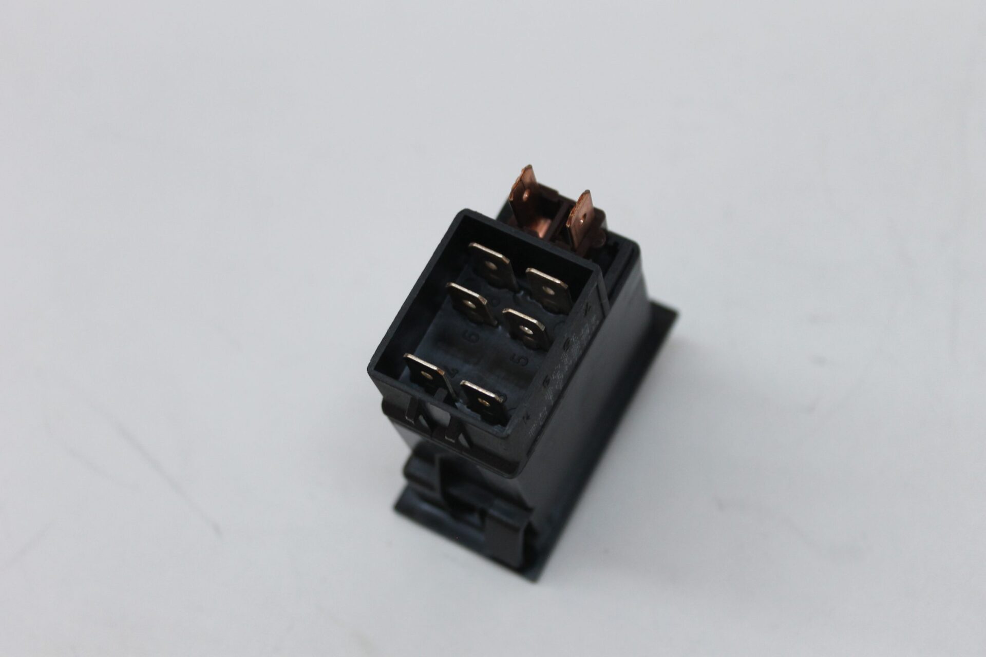4WD Switch - 3611537M1 - Image 2