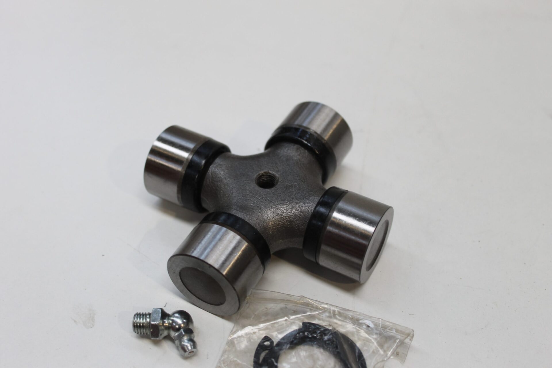 3427330M91, Front Axle Hardy Spicer, Massey Ferguson Tractors, Ned Murphy Tractors Ltd.