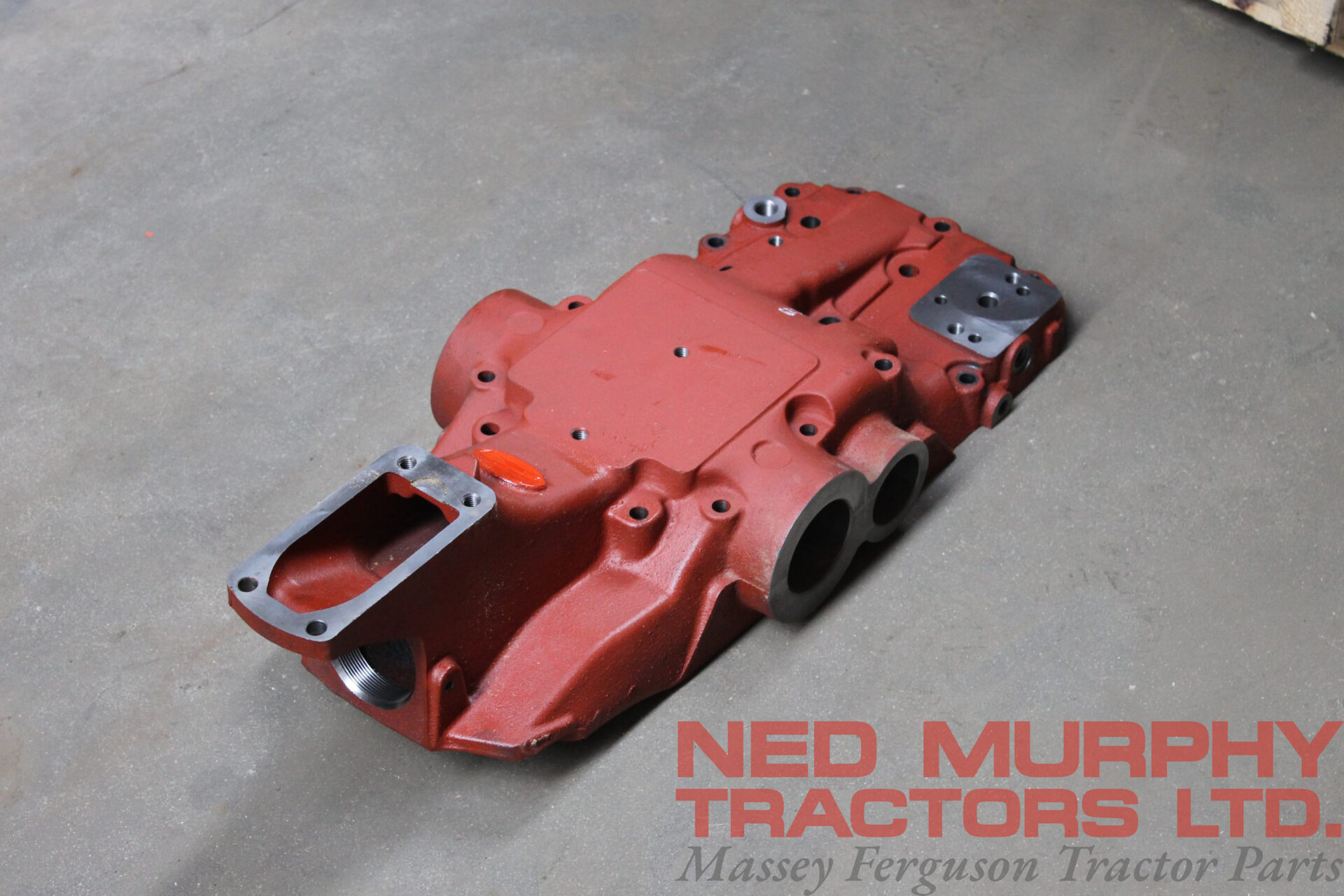 4200/4300 Series Lift Cover 3809677M94 - Image 3