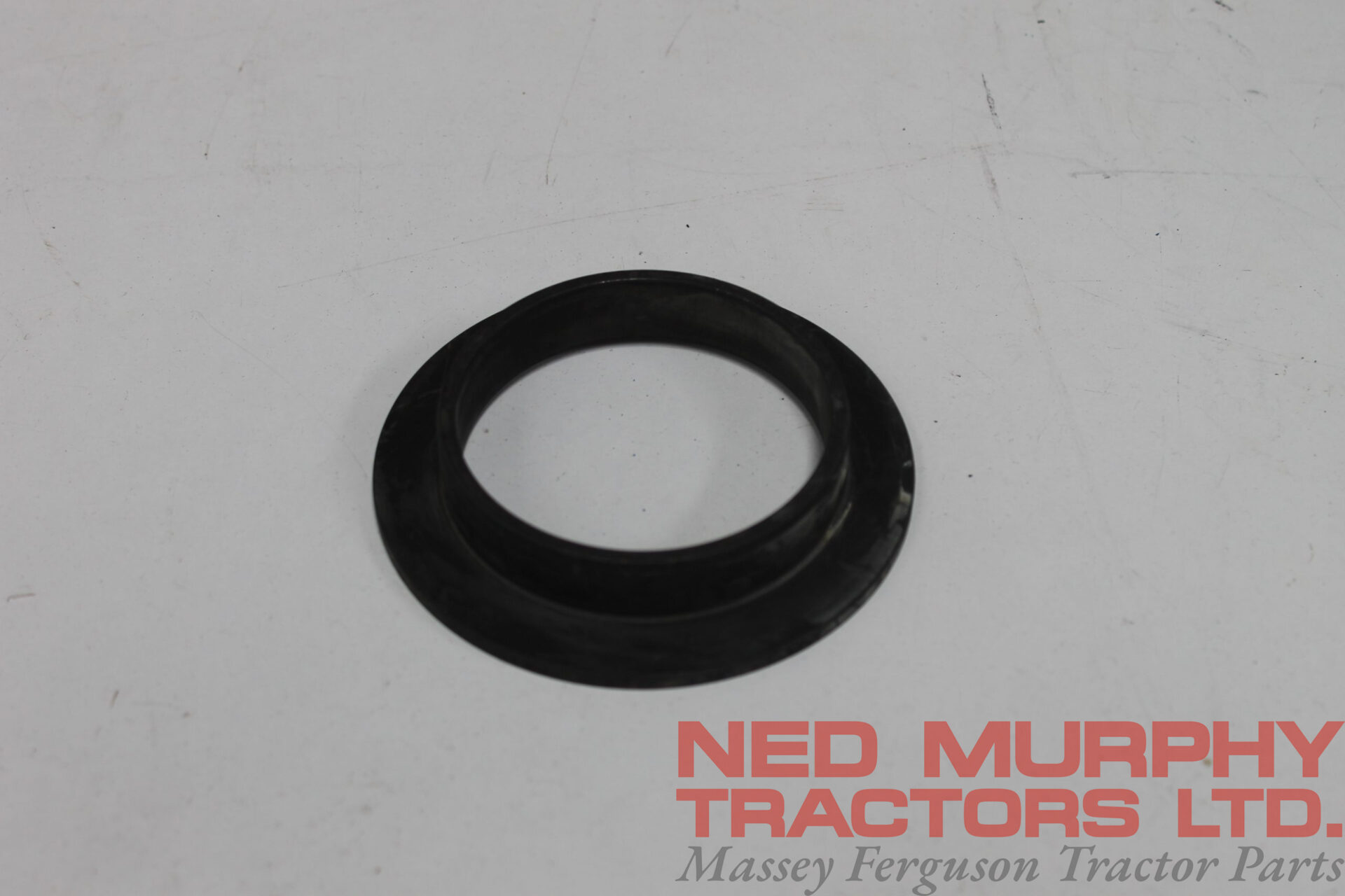 Rear Diff Bushing 3716327M3 - Image 2