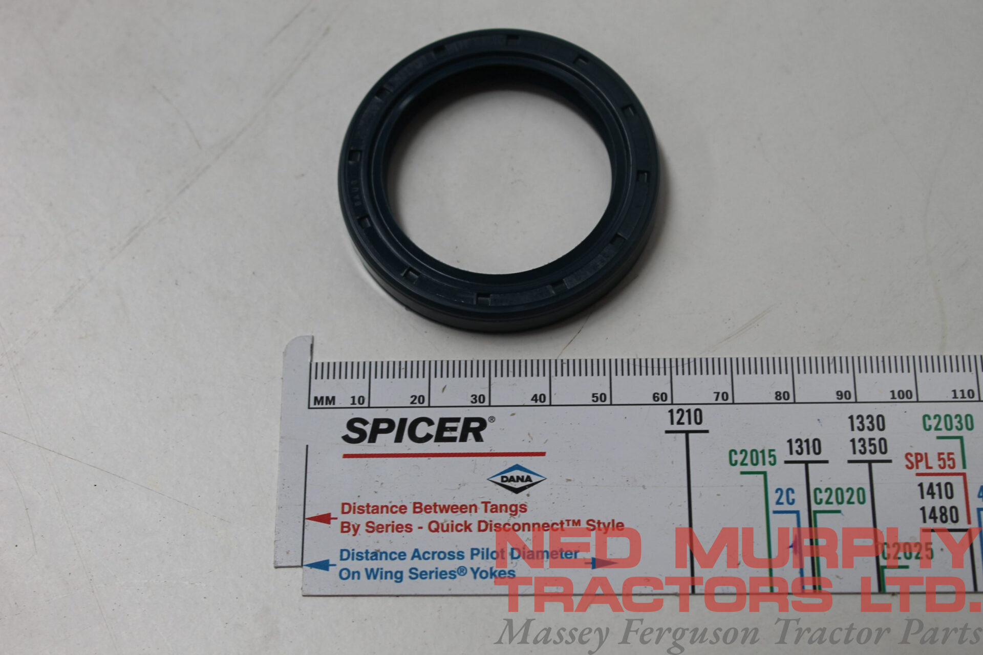 4WD Shaft Seal 3716067M2