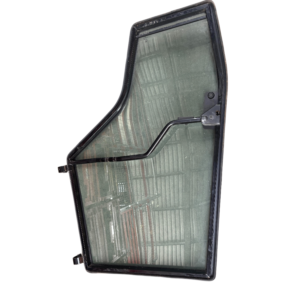 ACP0348530, RH Door Complete, Massey Ferguson Tractors, Ned Murphy Tractors Ltd.
