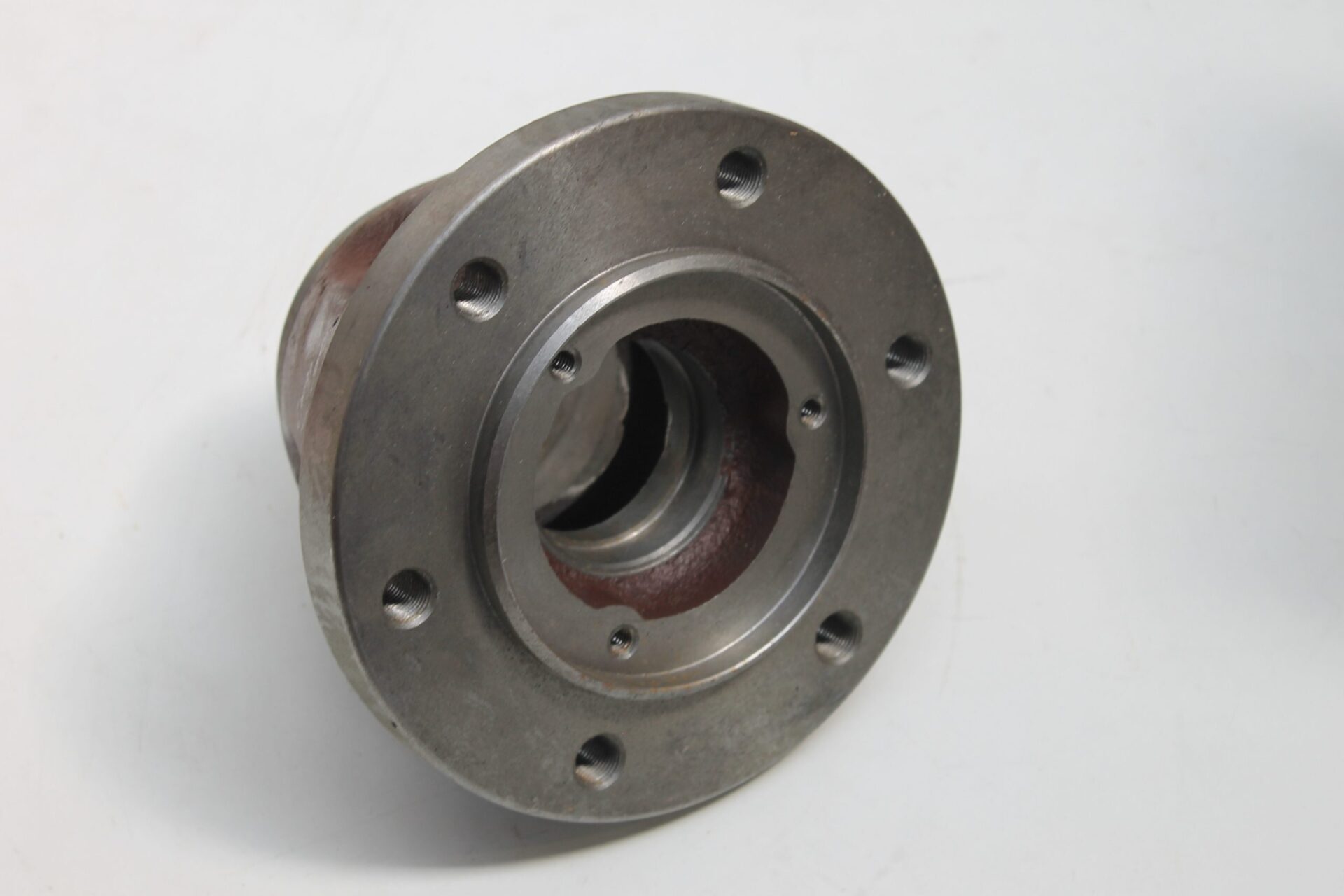 1625298M2, 2WD Hub, Massey Ferguson Tractors, Ned Murphy Tractors Ltd.