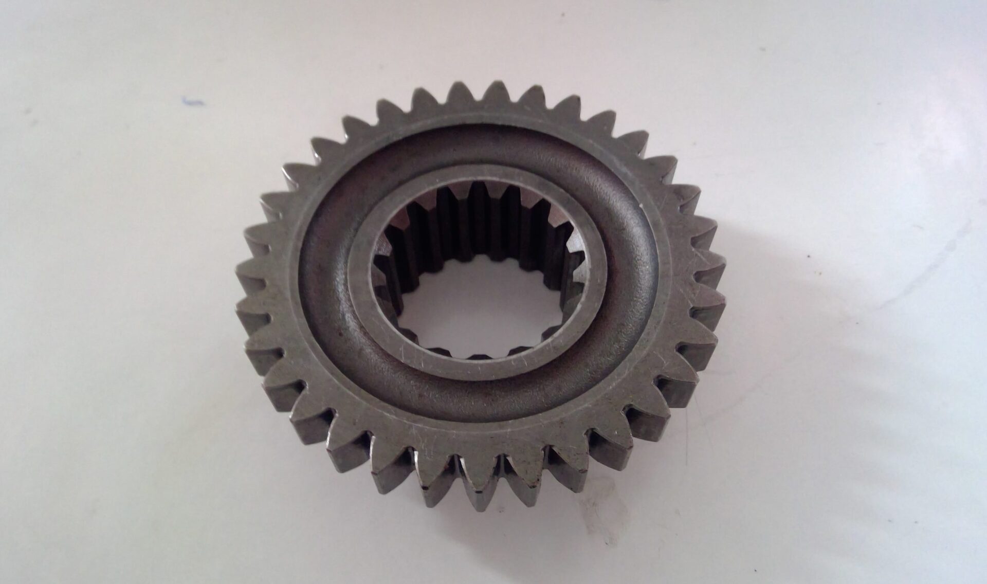 Transmission Gear 33 Teeth 1617923M3 - Image 3