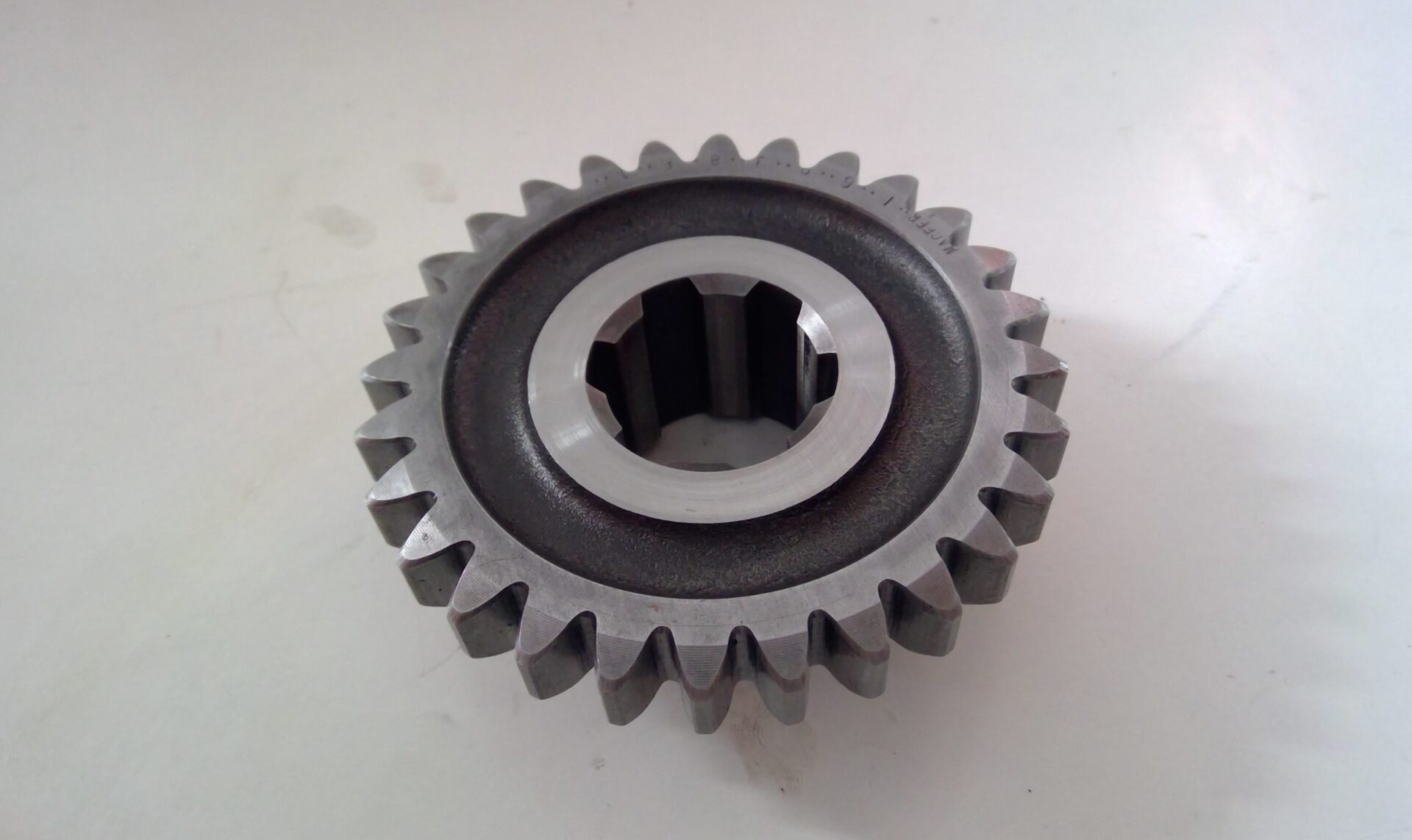 Transmission Lubrication Pump Gear 1693861M1 - Image 3