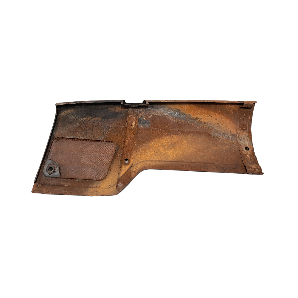 Right Panel 3815128P93, Massey Ferguson Tractors, Ned Murphy Tractors Ltd.