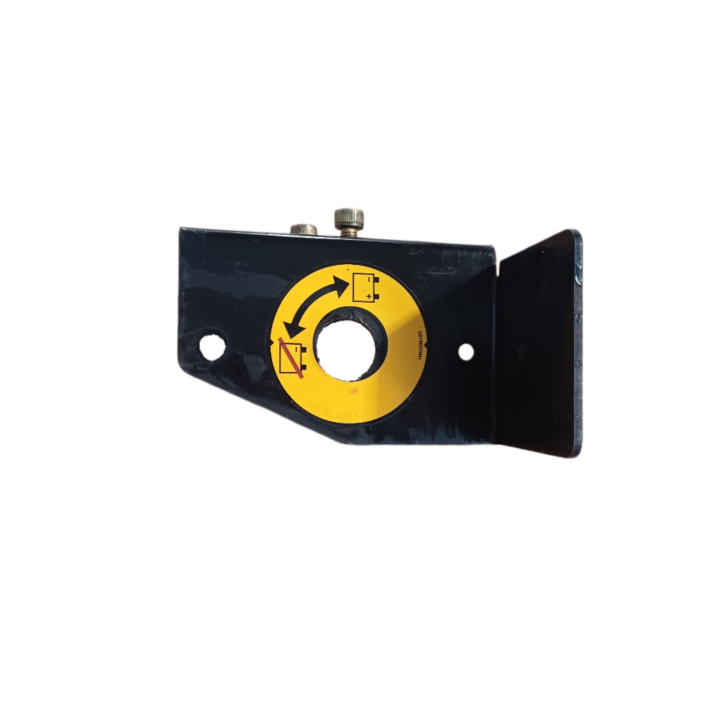 Isolator Bracket 4299632M1, Massey Ferguson Tractors, Ned Murphy Tractors Ltd.