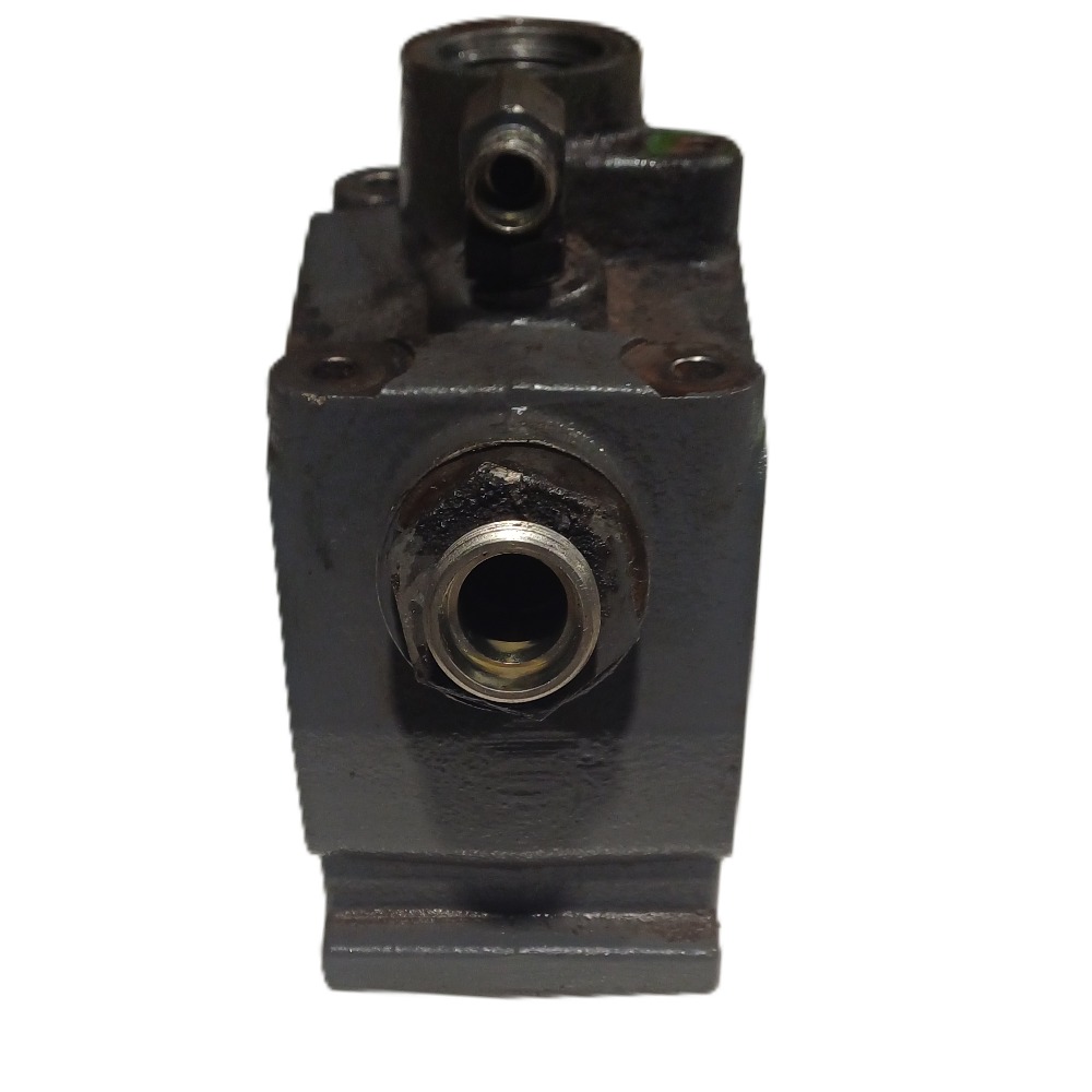 Spacer 4307343M1. Massey Ferguson Tractors, Ned Murphy Tractors Ltd.