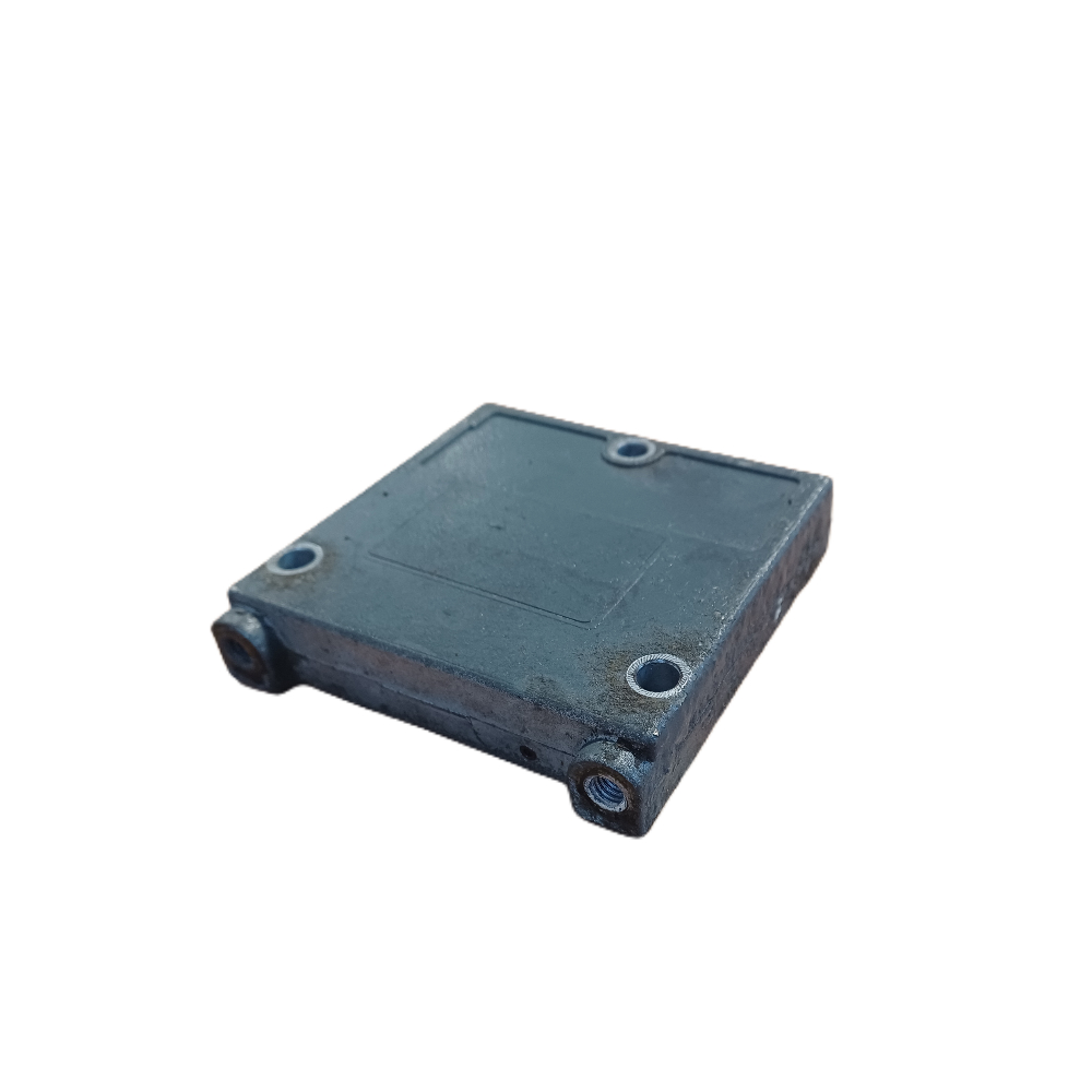 End Plate Spool G931402130050, Massey Ferguson Tractors, Ned Murphy Tractors Ltd.