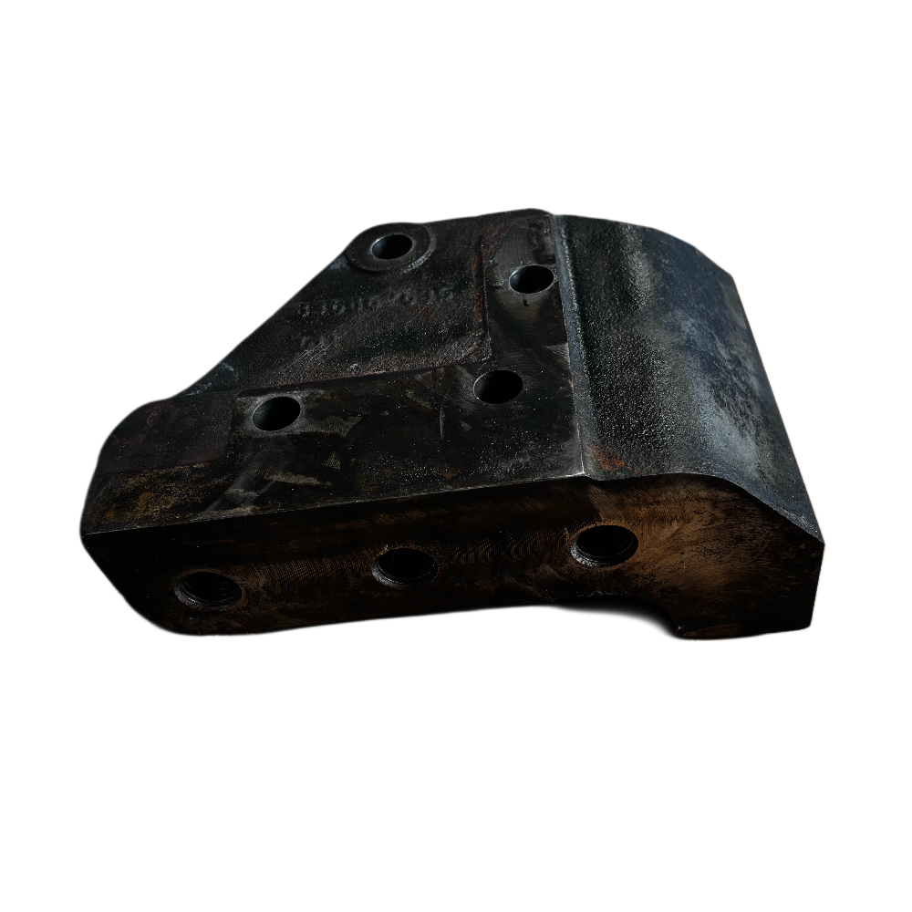 V836867635, Engine Support, Massey Ferguson Tractors, Ned Murphy Tractors.