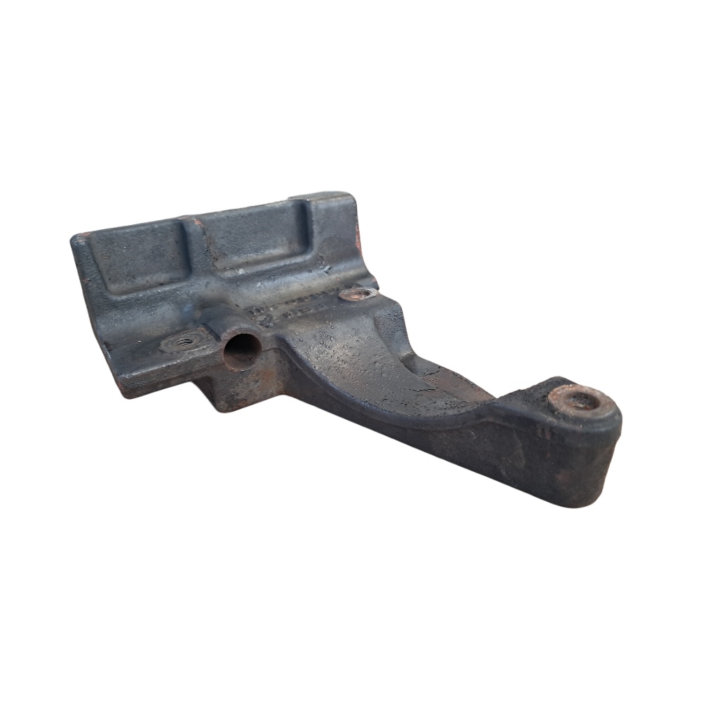 Compressor Bracket 4286606M2, Massey Ferguson Tractors, Ned Murphy Tractors Ltd.