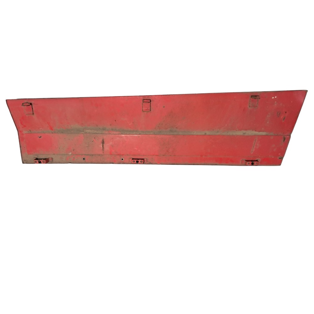 Right Panel 389990M93+1, Massey Ferguson Tractors, Ned Murphy Tractors Ltd.