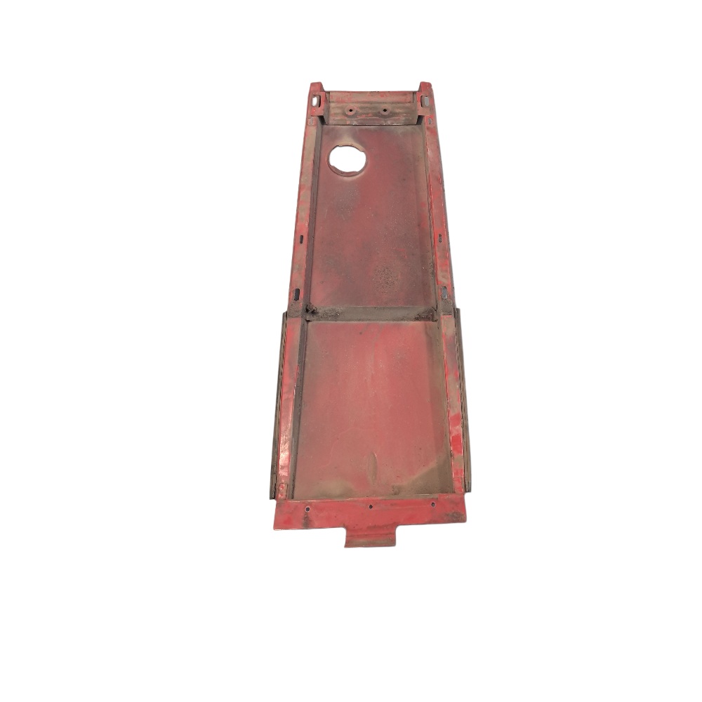 Bonnet 3811684M94+2, Massey Ferguson Tractors, Ned Murphy Tractors Ltd.